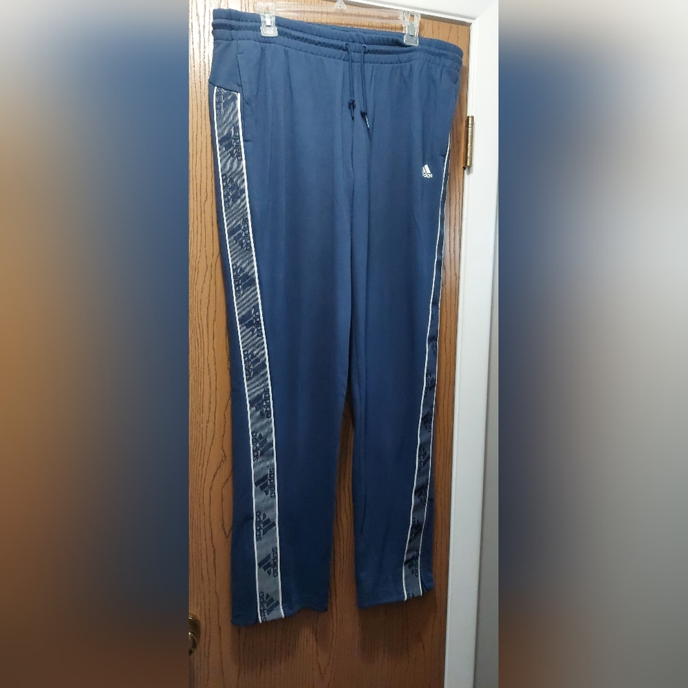 Adidas Women's Navy Blue Sweatpants Size XL. Tag